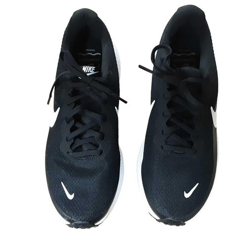 Nike Hj9198-003 Revolution 8 Black
