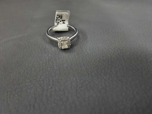 Women's Ring - Solitaire - White Gold 10k (.417) 3 grams Size 8.5