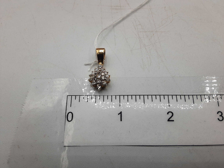 Diamond Pendant - Yellow Gold 14k (.585) 2.4 grams