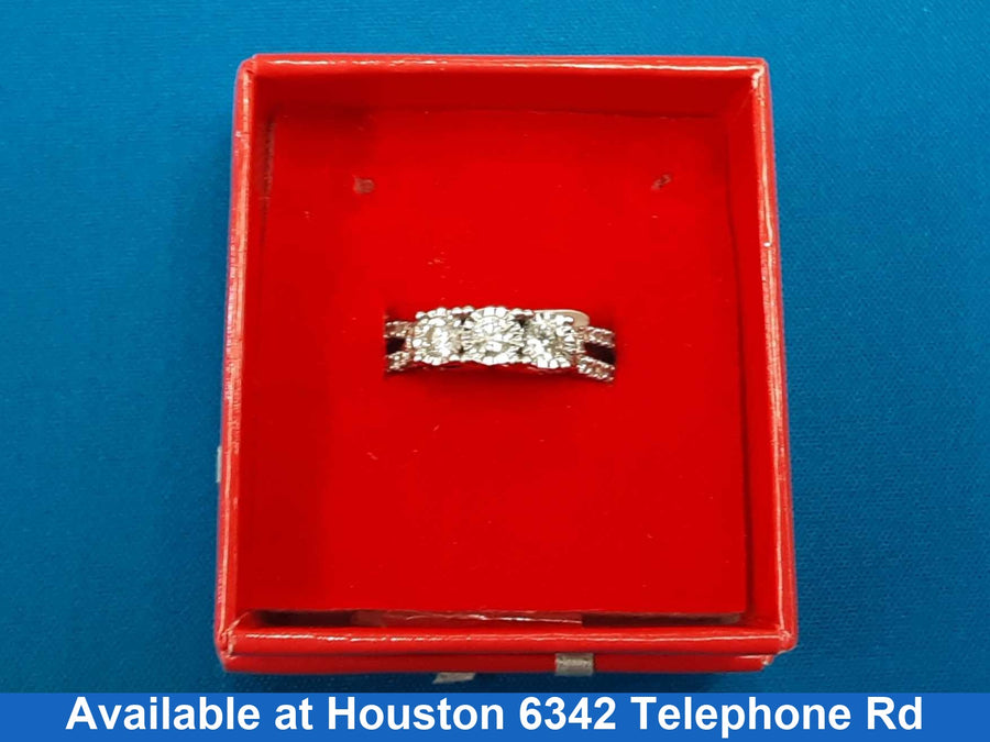 Women's Ring - White Gold 10k (.417) 4.8 grams Size 10