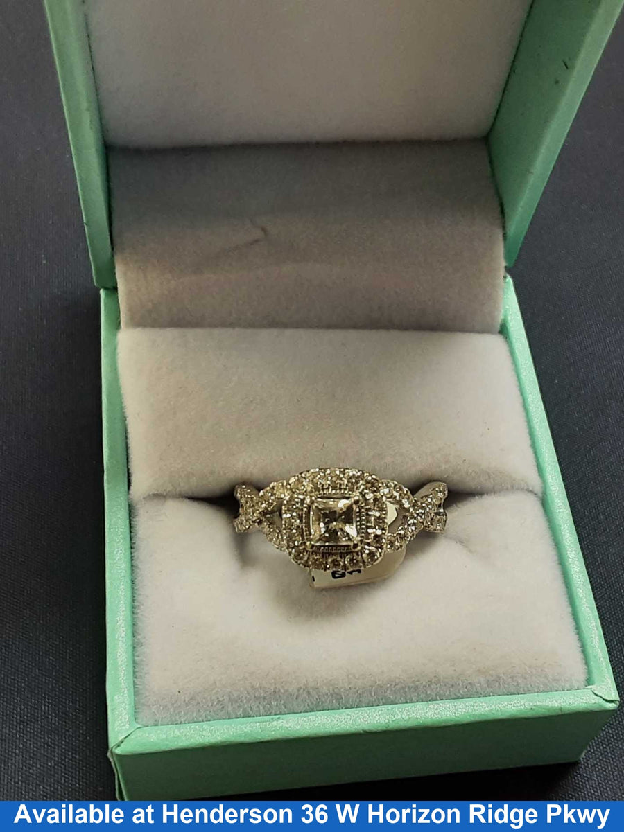 Ring - Wedding Set - White Gold 18k (.750) 6.3 grams Size 7