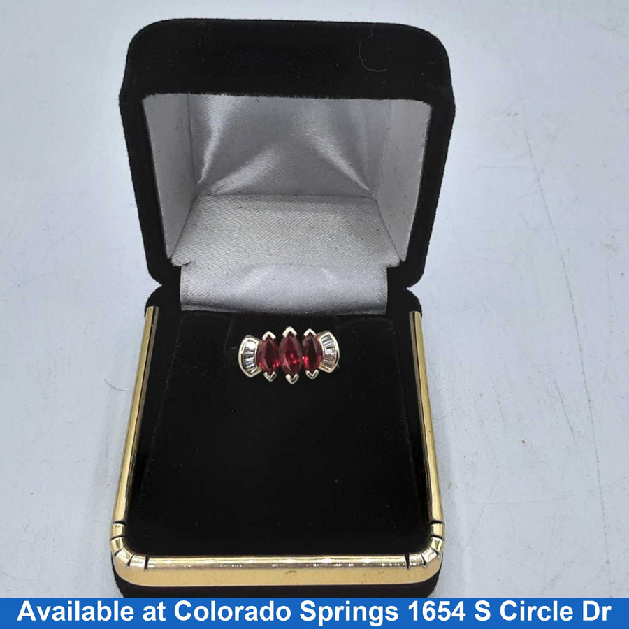 Women's Ring - Yellow Gold 14k (.585) 4 grams Size 10.5