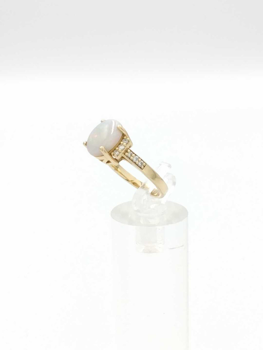 Women's Ring - Yellow Gold 14k (.585) 3.7 grams Size 6.5
