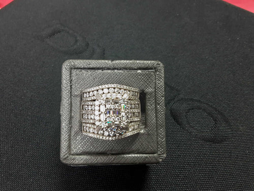 Women's Ring - Silver 13.5 grams Size 8