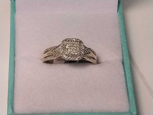 Ring - Engagement Set - Yellow Gold 10k (.417) 2.6 grams Size 7.5