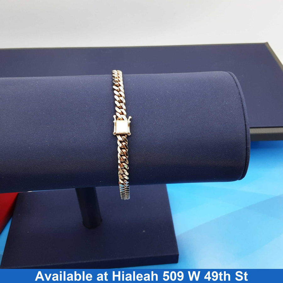 Cuban Link Bracelet - Yellow Gold 10k (.417) 16.4 grams 8 inch