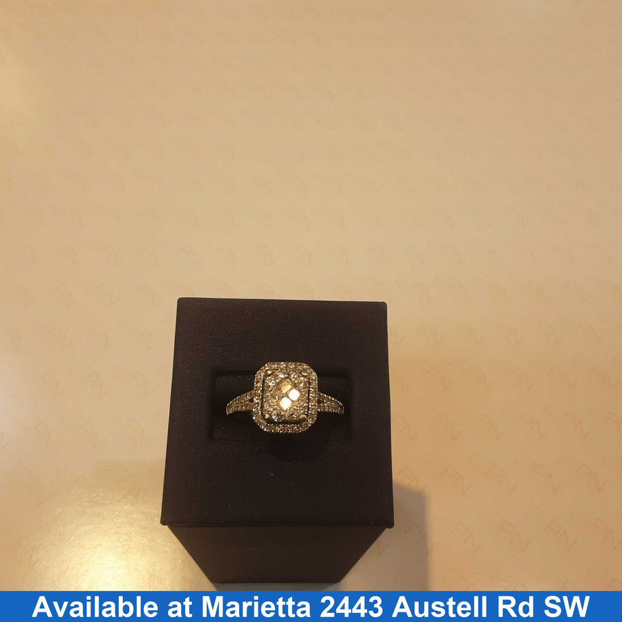 Women's Ring - White Gold 10k (.417) 4.6 grams Size 8