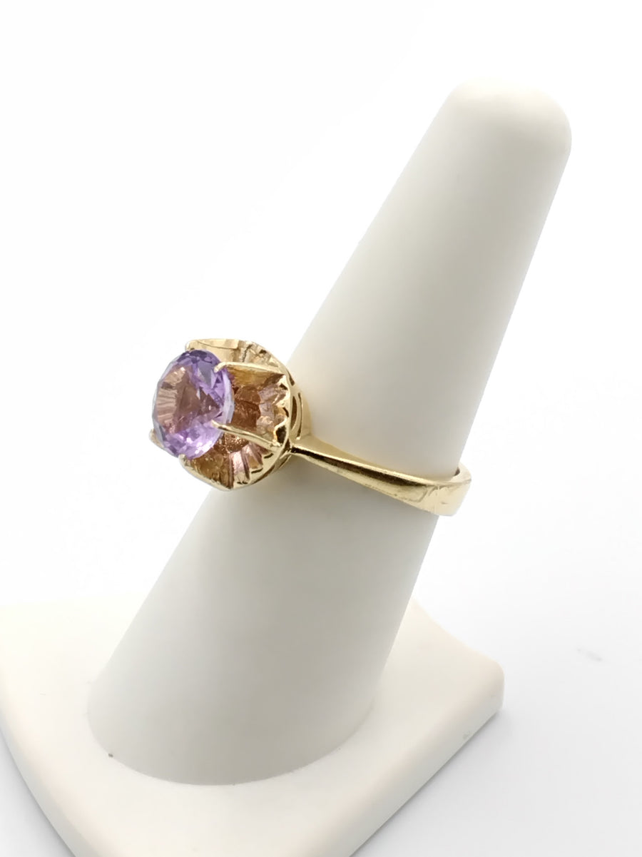 Women's Ring - Yellow Gold 14k (.585) 5.3 grams Size 7