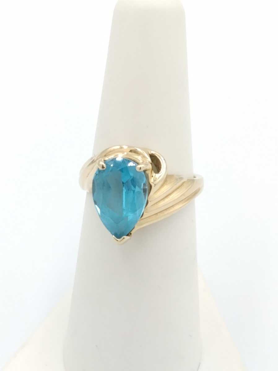 Women's Ring - Yellow Gold 14k (.585) 5.5 grams Size 6.5