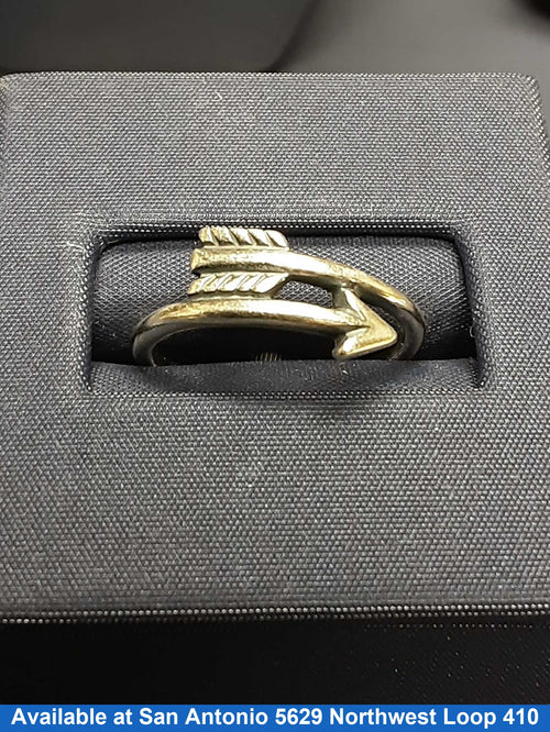 Women's Ring - Silver 2.2 grams Size 7.5