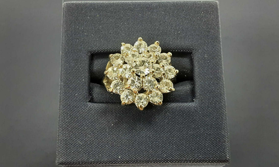 Women's Ring - White Gold 14k (.585) 7 grams Size 20