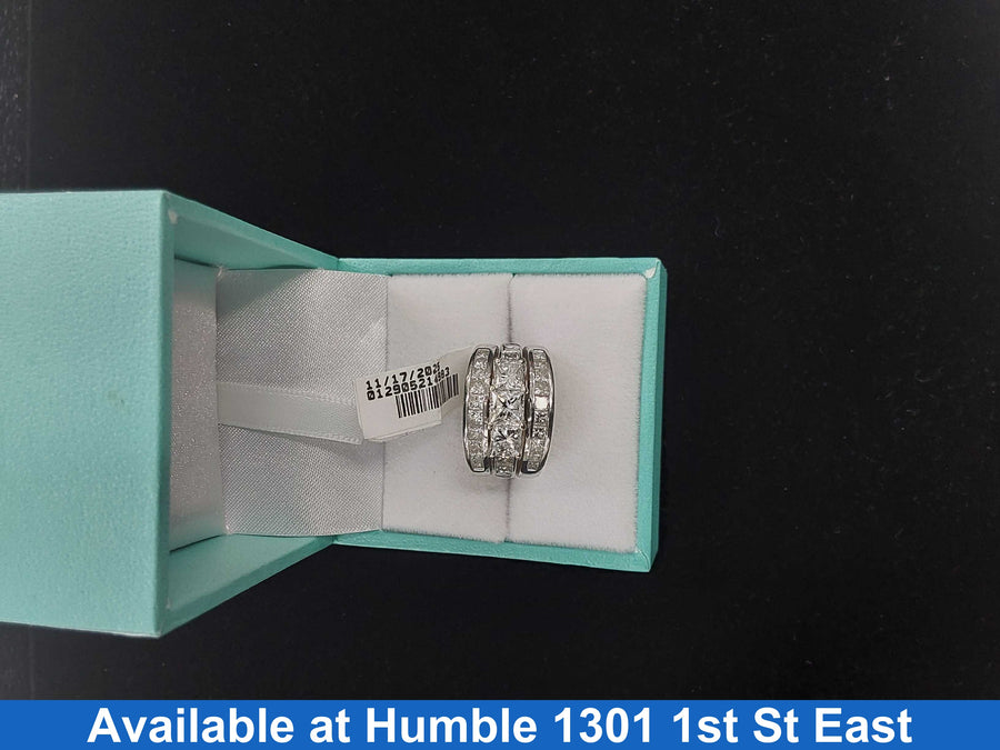 Women's Ring - Anniversary - White Gold 14k (.585) 10 grams Size 5