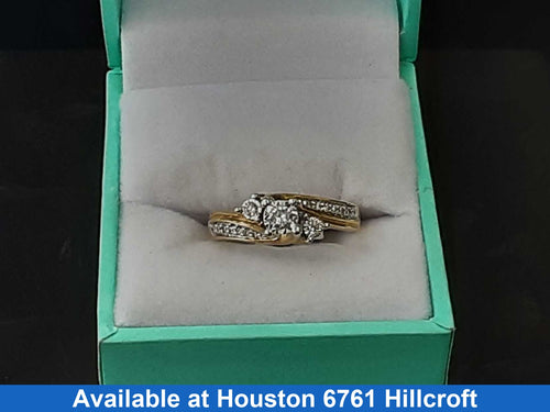 Women's Ring - Yellow Gold 10k (.417) 3.4 grams Size 9.5