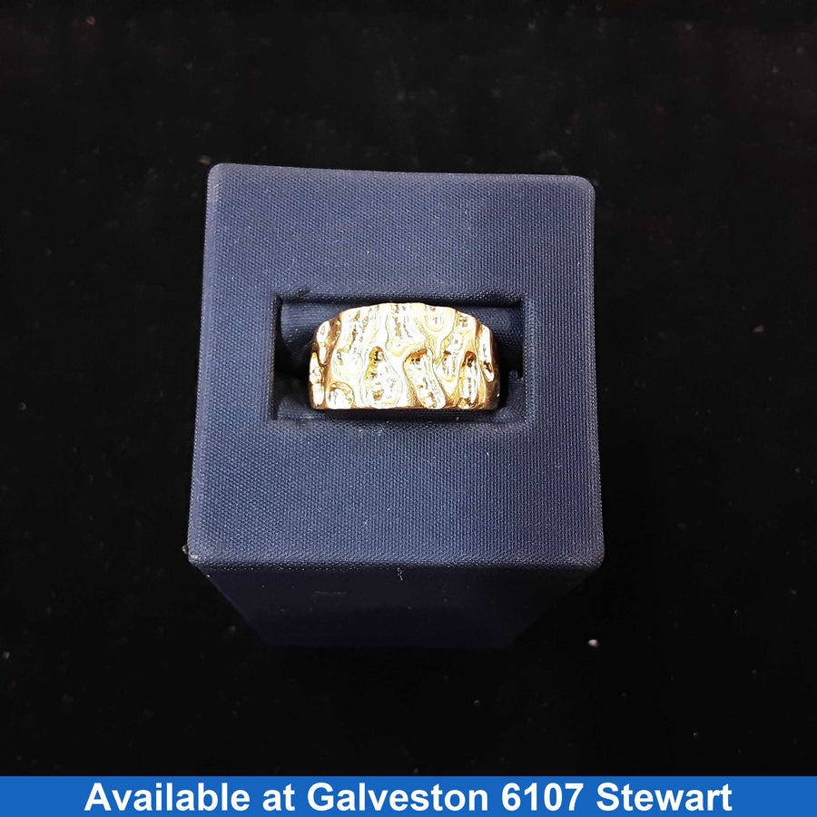 Women's Ring - Yellow Gold 18k (.750) 8.5 grams Size 8