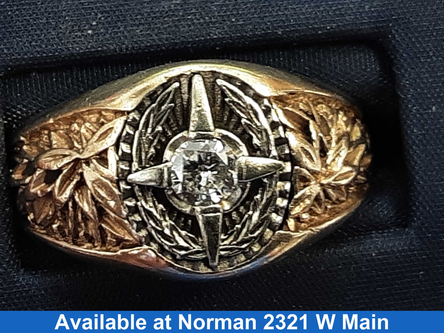 Men's Ring - Yellow Gold 14k (.585) 7.8 grams Size 10.5