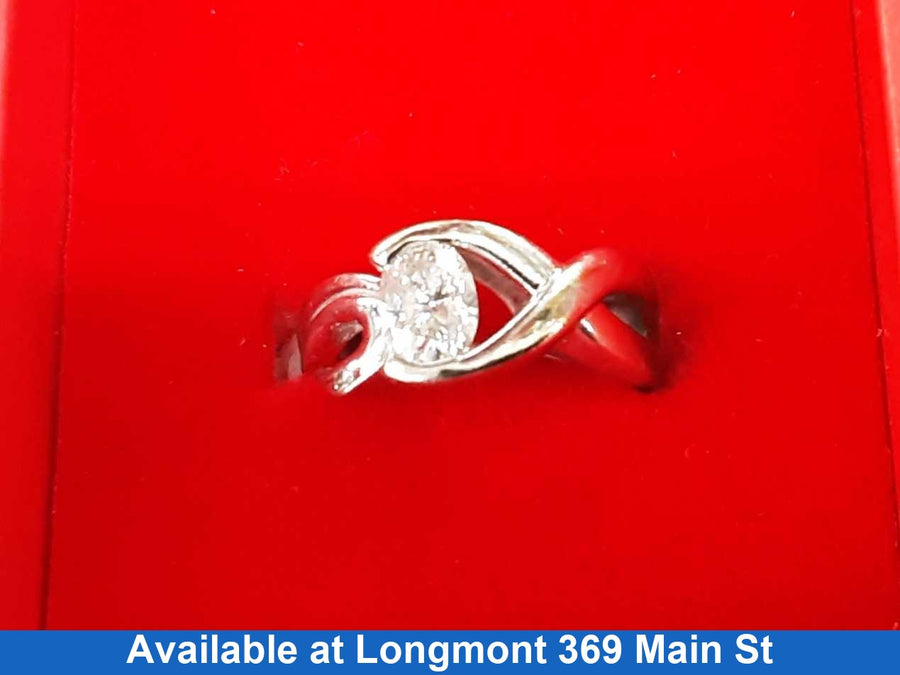 Women's Ring - Solitaire - White Gold 14k (.585) 6.7 grams Size 4