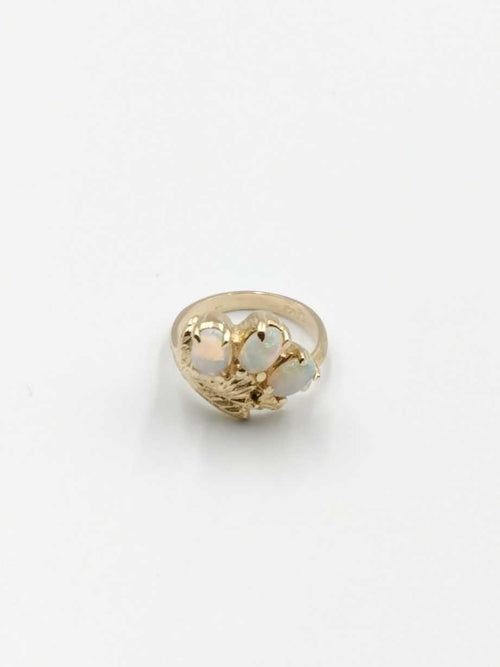 Women's Ring - Yellow Gold 14k (.585) 5.9 grams Size 7