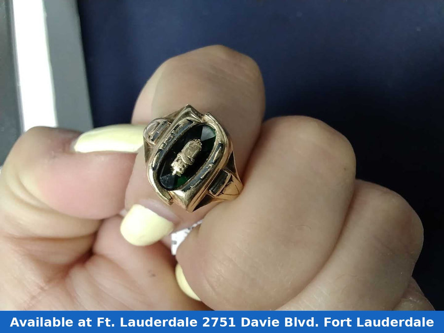 Women's Ring - High School Ring - Yellow Gold 10k (.417) 5.5 grams Size 7