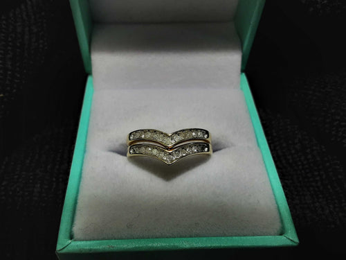 Women's Ring - Yellow Gold 10k (.417) 2.7 grams Size 6.5