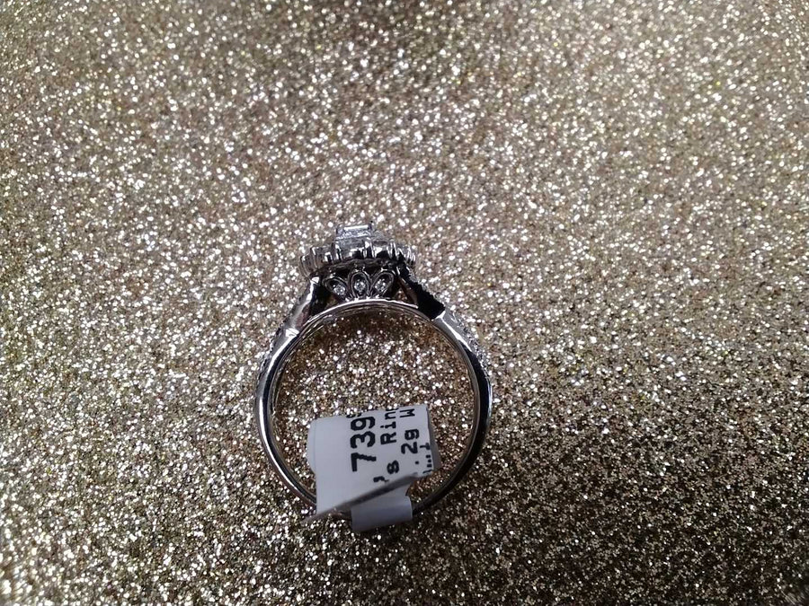 Women's Ring - Solitaire - White Gold 14k (.585) 5.2 grams Size 7