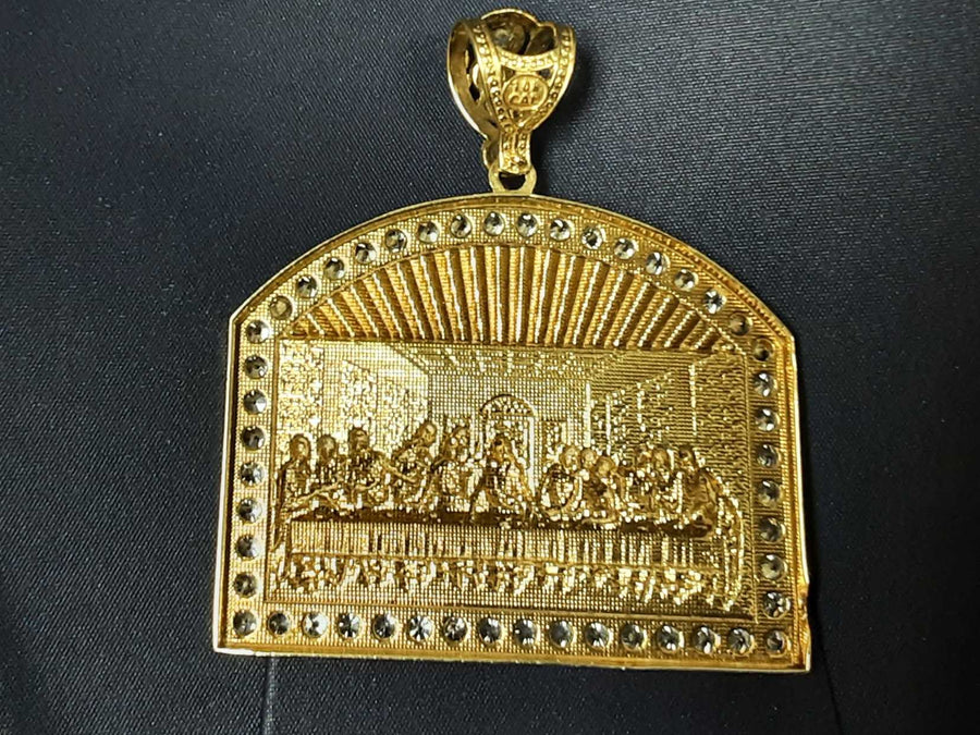 Religious Pendant - Yellow Gold 10k (.417) 14.4 grams