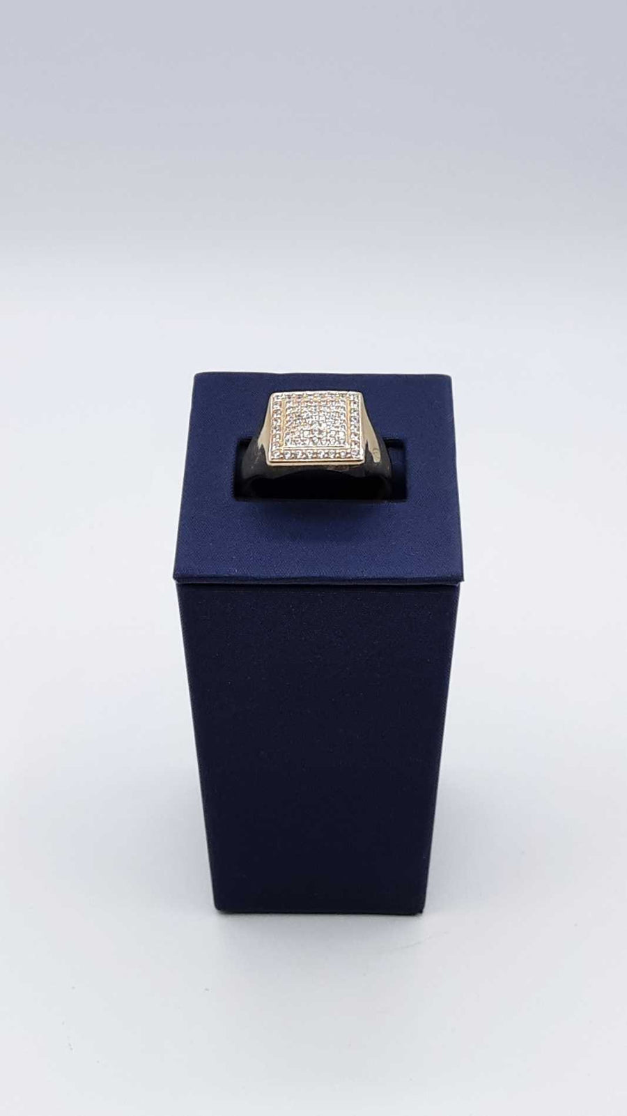 Men's Ring - Yellow Gold 14k (.585) 4.3 grams Size 10