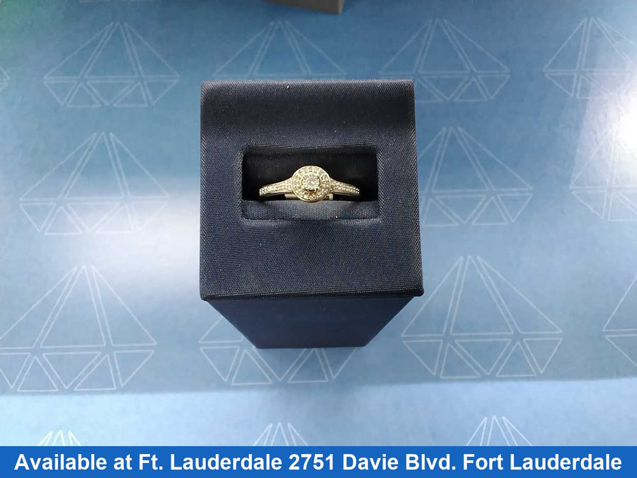 Women's Ring - Yellow Gold 10k (.417) 2.5 grams Size 7.5