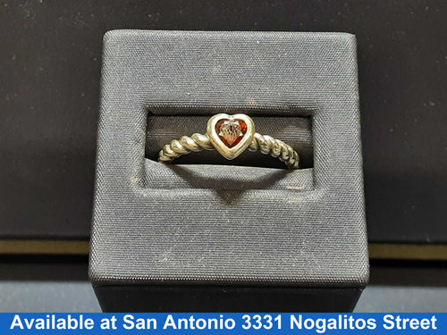 Women's Ring - Silver 3.4 grams Size 20
