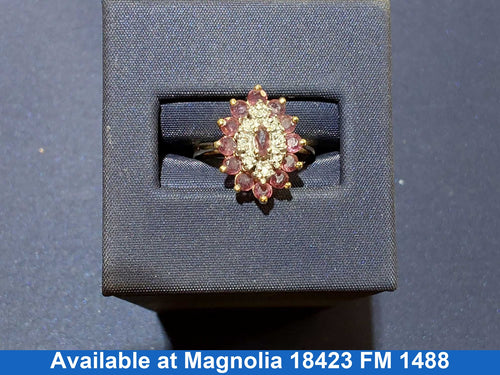 Women's Ring - Yellow Gold 10k (.417) 3.1 grams Size 6.5