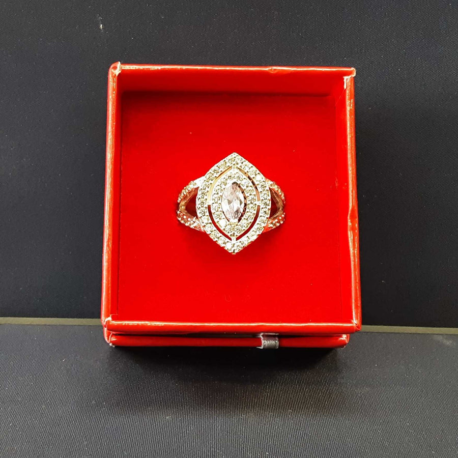 Women's Ring - Silver 4.6 grams Size 20