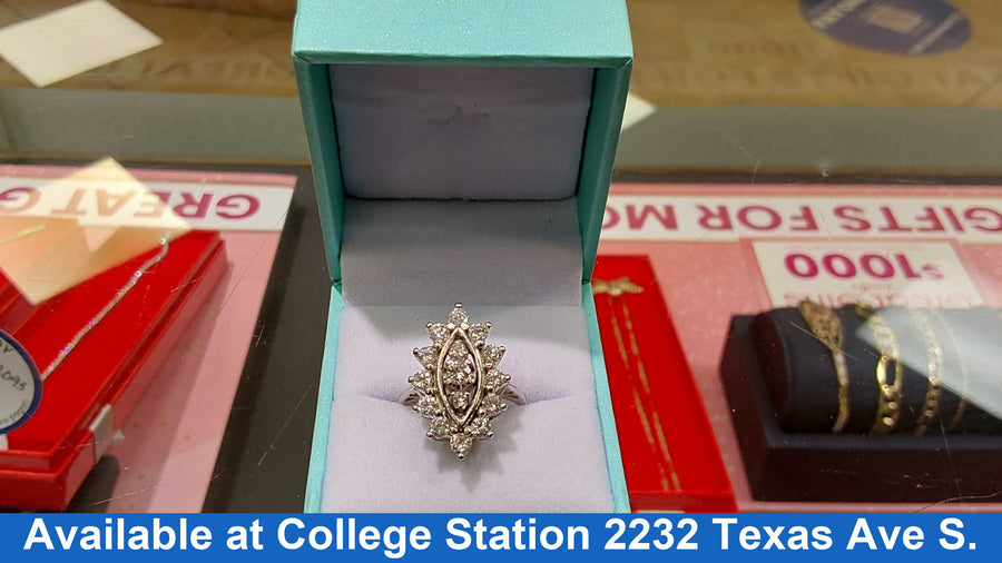 Women's Ring - Yellow Gold 14k (.585) 6.4 grams Size 7