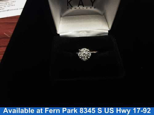 Women's Ring - White Gold 14k (.585) 3.1 grams Size 8