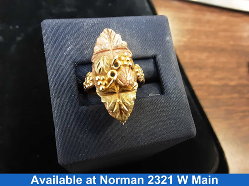 Women's Ring - Yellow Gold 10k (.417) 4.8 grams Size 7