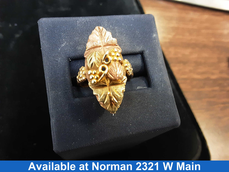 Women's Ring - Yellow Gold 10k (.417) 4.8 grams Size 7