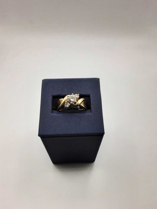 Women's Ring - Yellow Gold 14k (.585) 5.9 Grams Size 7.5