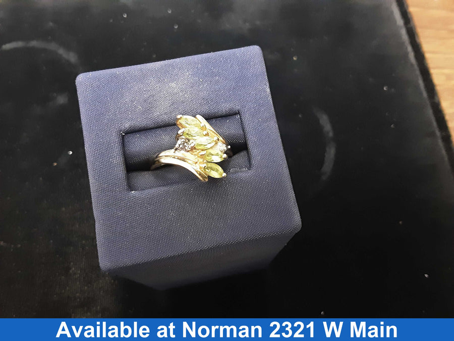 Women's Ring - Yellow Gold 10k (.417) 2.1 grams Size 7