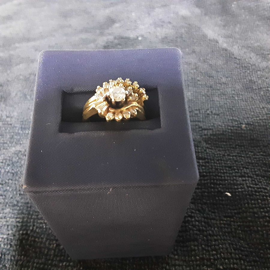 Ring - Engagement Set - Yellow Gold 14k (.585) 5 grams Size 4.5
