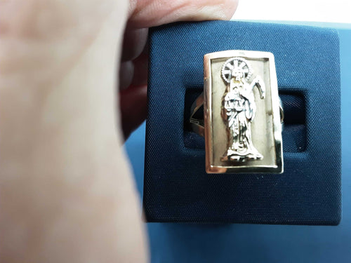 Women's Ring - Yellow Gold 10k (.417) 3.9 grams Size 6