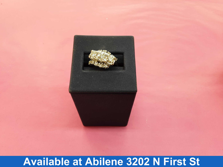 Women's Ring - White Gold 14k (.585) 5 grams Size 7