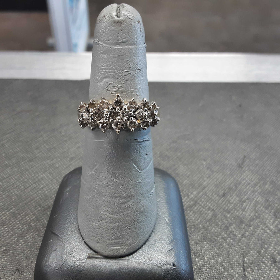 Women's Ring - Yellow Gold 10k (.417) 4 grams Size 7.5