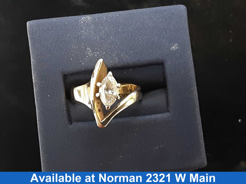 Women's Ring - Solitaire - Yellow Gold 10k (.417) 5 grams Size 5