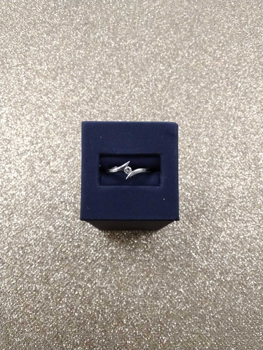 Women's Ring - White Gold 14k (.585) 1.9 grams Size