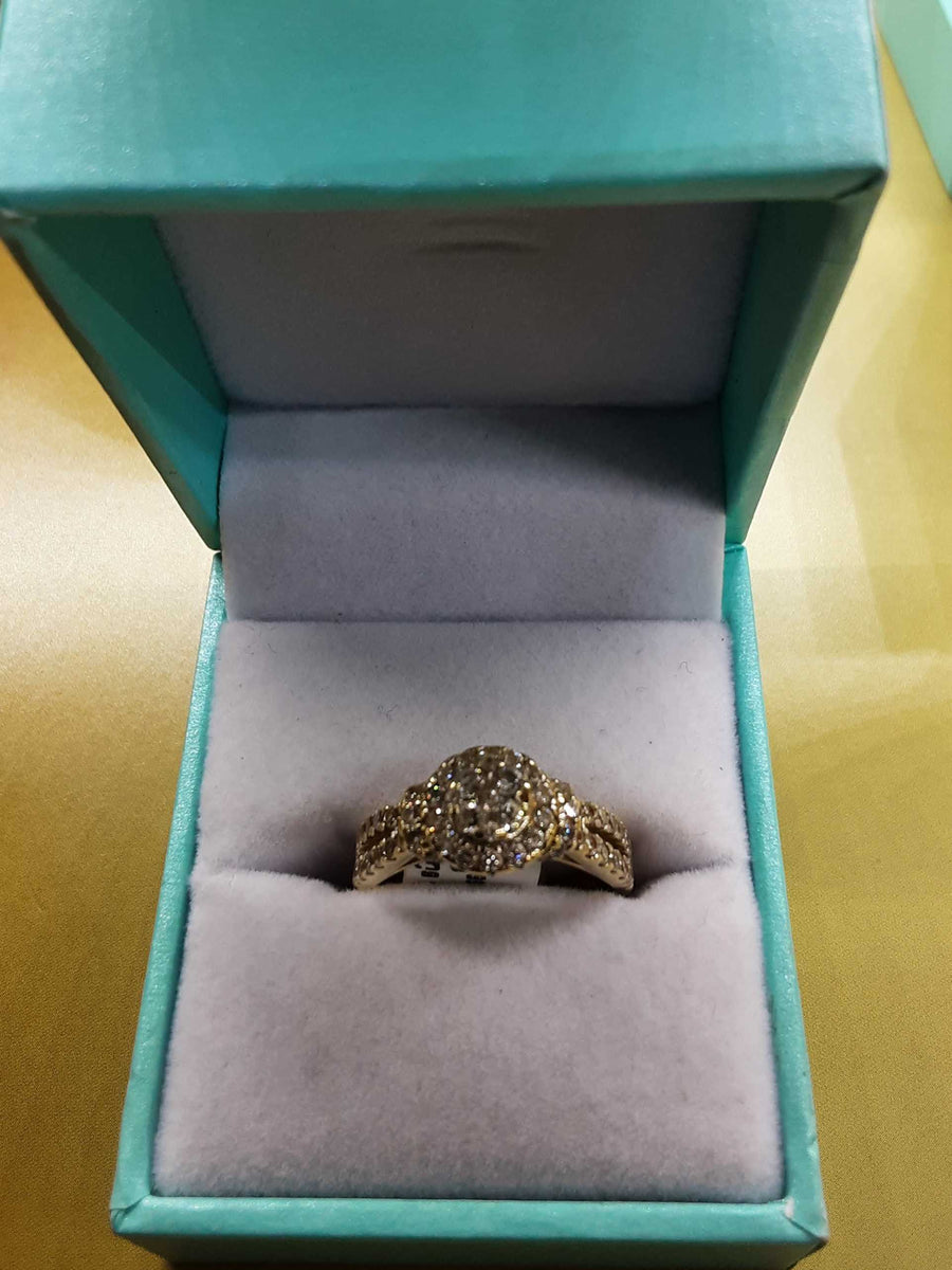 Women's Ring - Yellow Gold 14k (.585) 4.2 grams Size 7