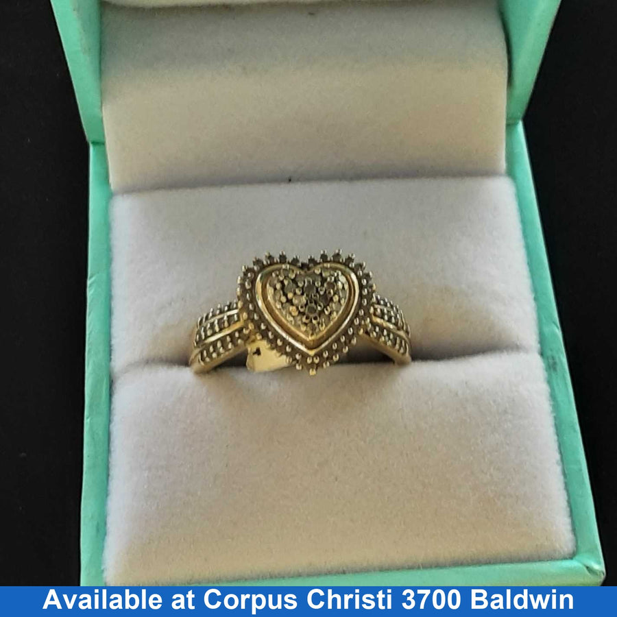 Women's Ring - Yellow Gold 10k (.417) 2.6 grams Size 7