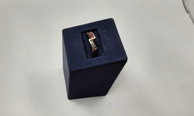 Yellow Gold 10k (.417) 1.2 grams Size 20