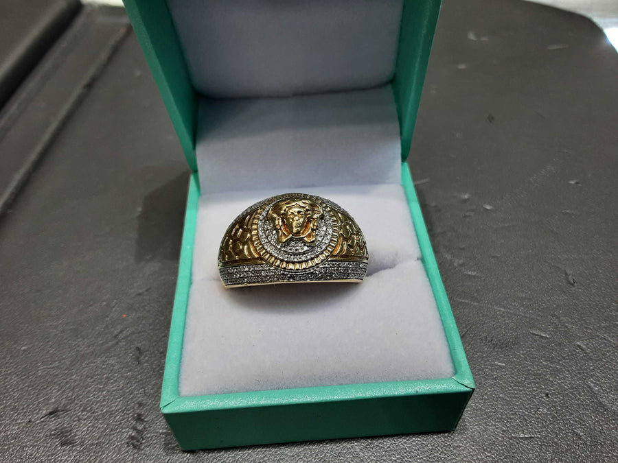 Men's Ring - Yellow Gold 10k (.417) 7.6 grams Size 11.5
