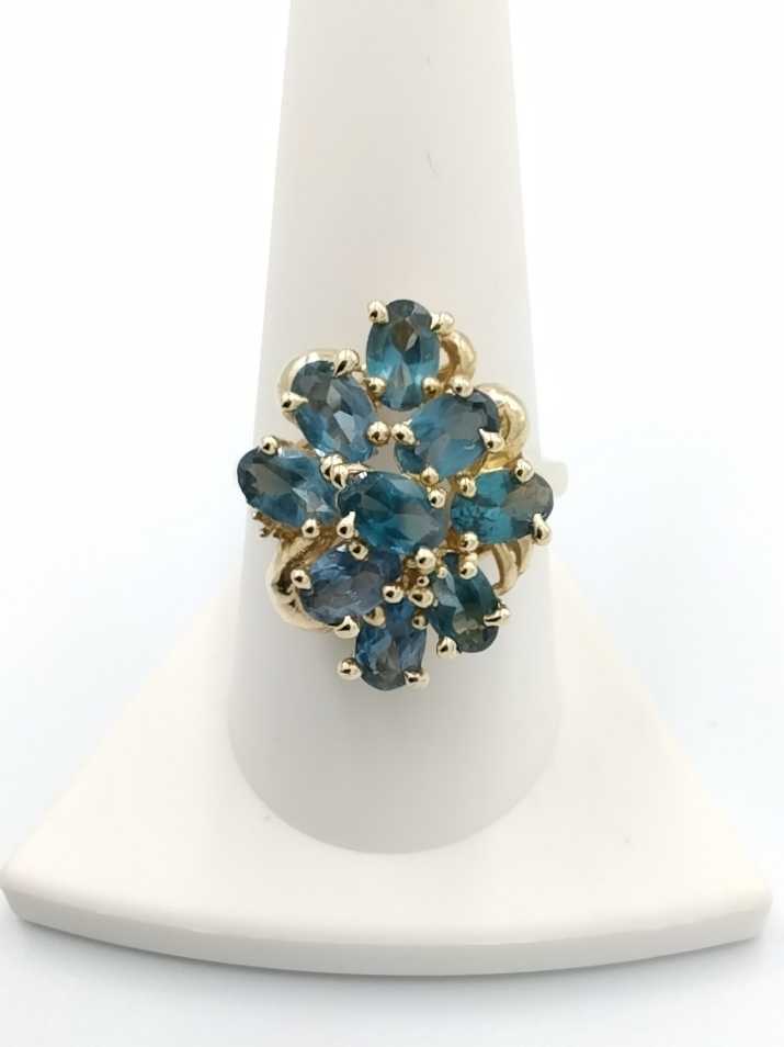 Women's Ring - Yellow Gold 10k (.417) 5.48 grams Size 10