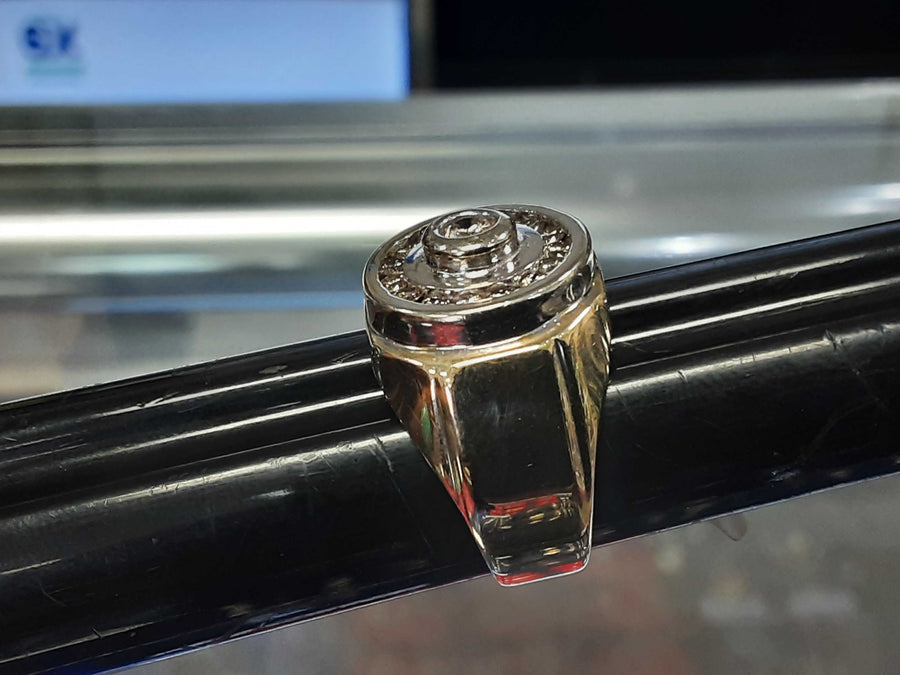 Men's Ring - Yellow Gold 14k (.585) 14 grams Size 9