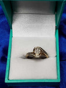 Women's Ring - Yellow Gold 10k (.417) 2.5 grams Size 7.5