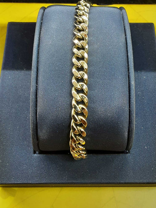 Cuban Link Bracelet - Yellow Gold 10k (.417) 8.9 grams 8 inch